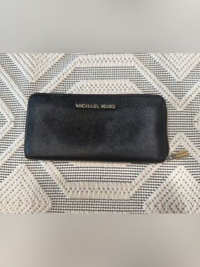 Michael Kors Black Leather Card & Key Holder with Gold Logo